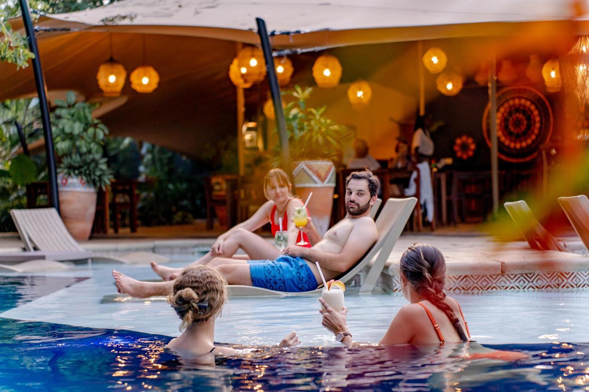Shongwe Oasis Hotel Victoria Falls Eksteriør billede