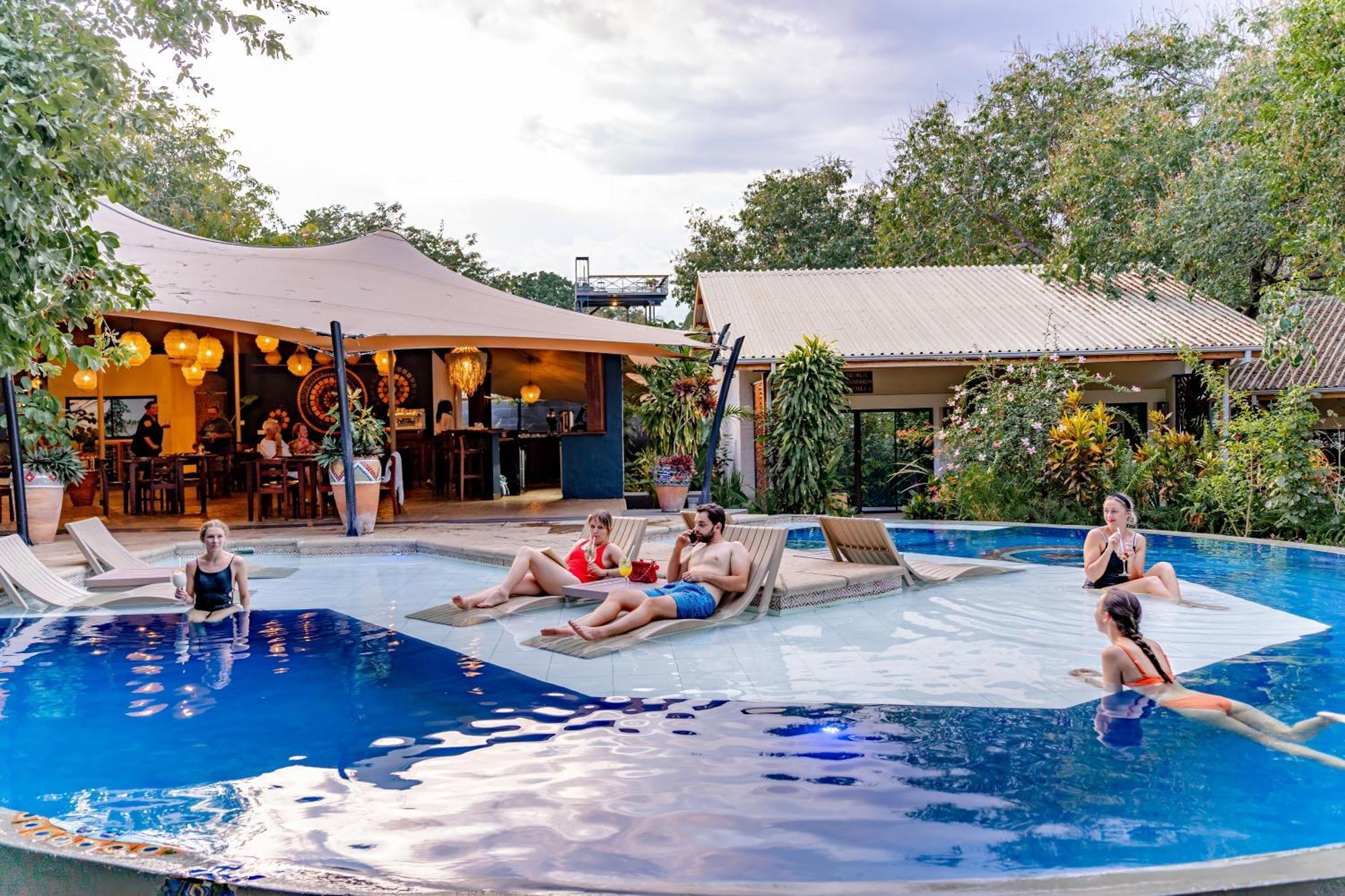 Shongwe Oasis Hotel Victoria Falls Eksteriør billede